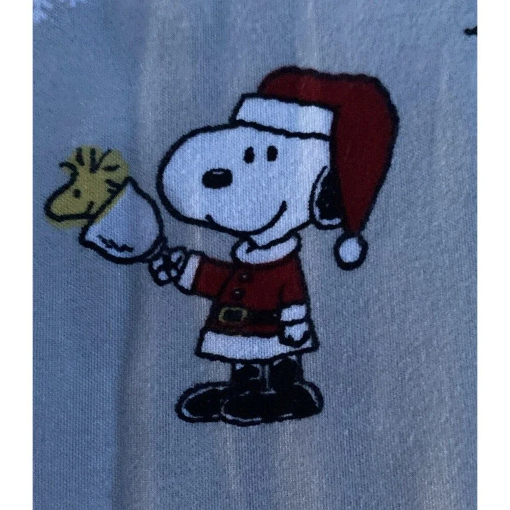 NWT PEANUTS Christmas Holiday Queen 4 Pc Sheet Set Snoopy Woodstock Snowflakes